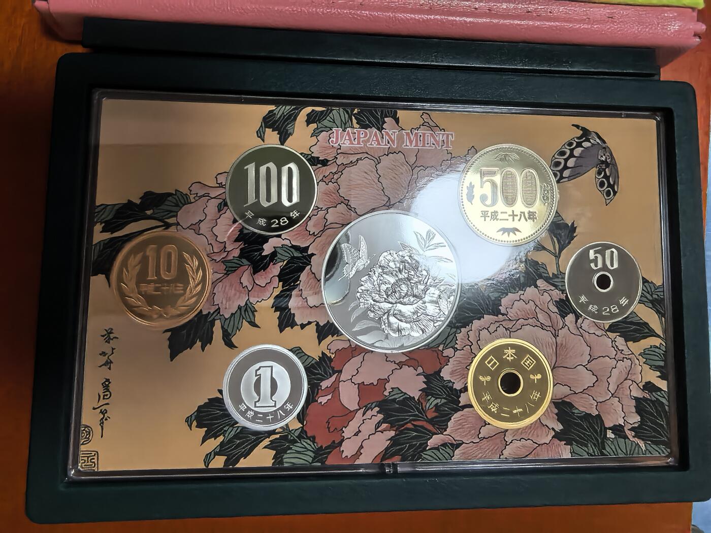 长老汇蛇年精选第二十七场拍卖 2016日本牡丹6枚精制币+20克彩色都锦银章，盒证全
