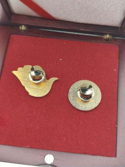 0元起拍勋章 第279期 咸鱼国勋章拍卖专场 7月23日（周日）下午6：00开始 南通徽章一套带盒