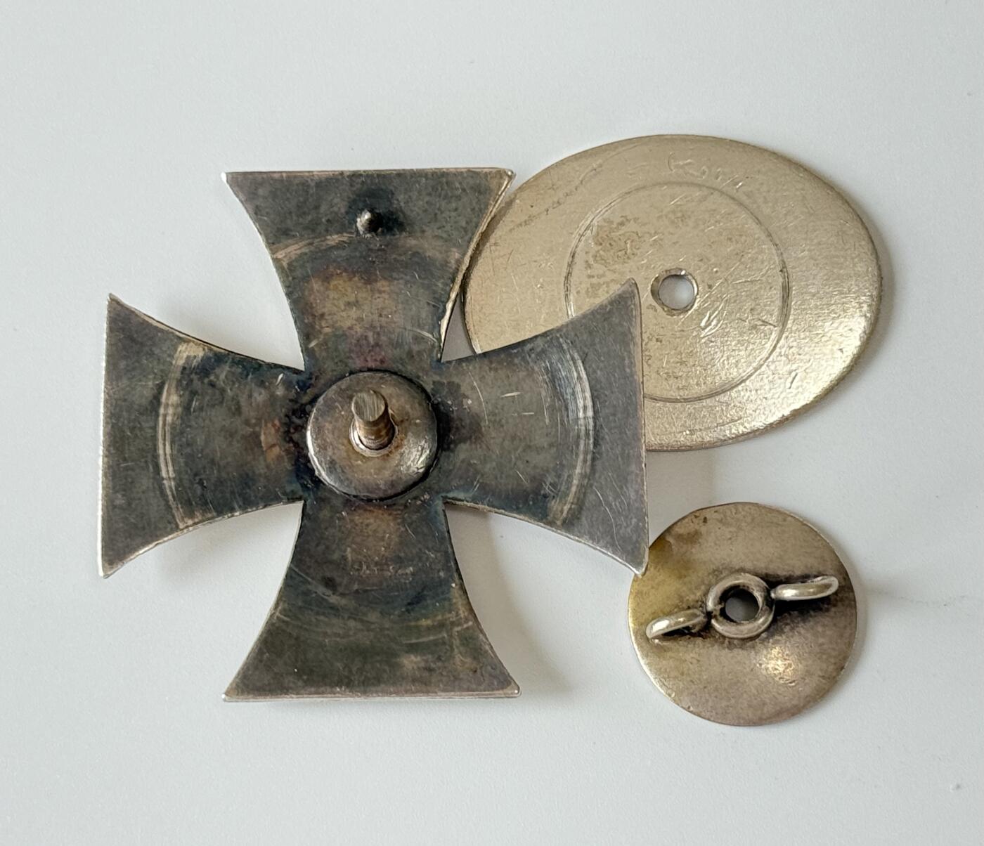 RimeNova韵星2025军品类夏季拍卖会-- RimeNova 2025 Summer Militaria Sale 一铁转轮三片式 无标银质框