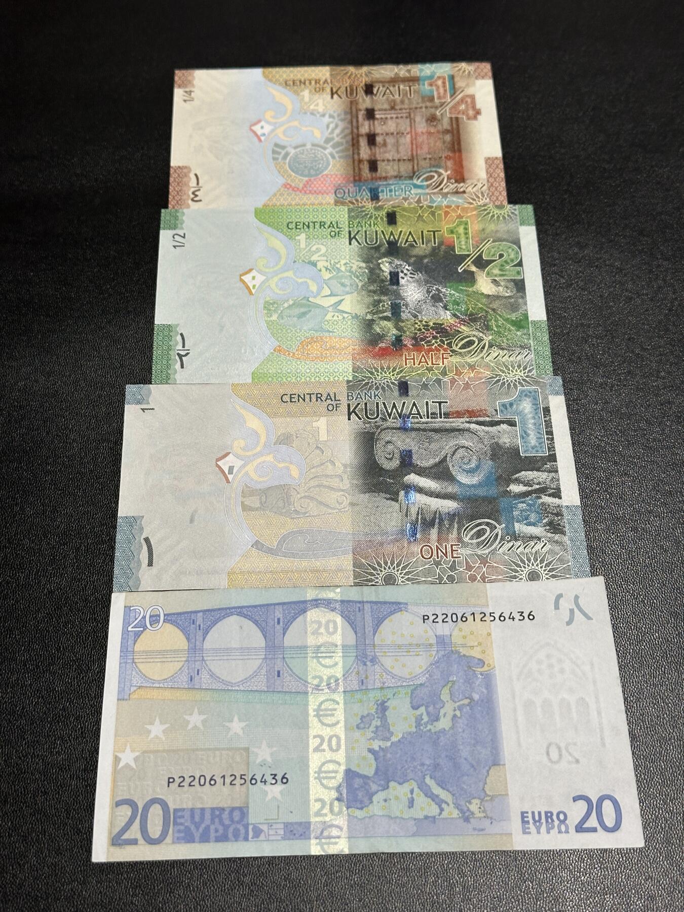 《外钞收藏家》第五百四十九期（本期品种丰富）（本平台长期征集拍品、欢迎藏友们联系合作） 科威特三张全新 +二签20欧元非全新 一起 