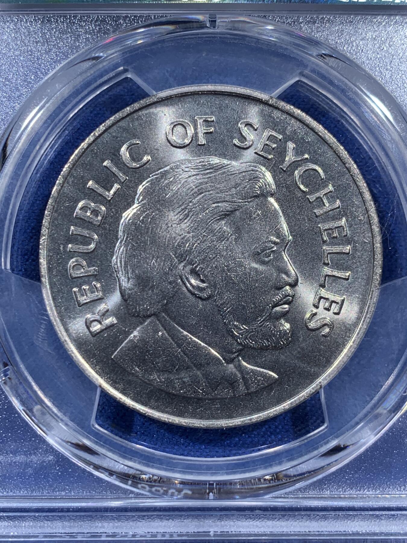 《竞宝斋》第404场 周日，周一，2场连拍 （全场包邮） PCGS MS66 塞舌尔1976年10卢比独立纪念币，绿海龟和曼卡姆总统头像，冠军分