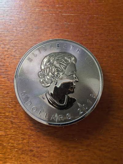 长老汇蛇年精选第二十八场拍卖 2018加拿大伊丽莎白二世枫叶5元精制银币，1盎司9999，玫瑰金色