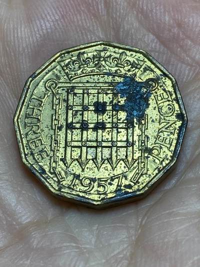 2025年第六十九场(总第九十五场）外国好品散币(免佣金) - 英国🇬🇧1957年3便士(伊丽莎白二世青年桂冠第二版)