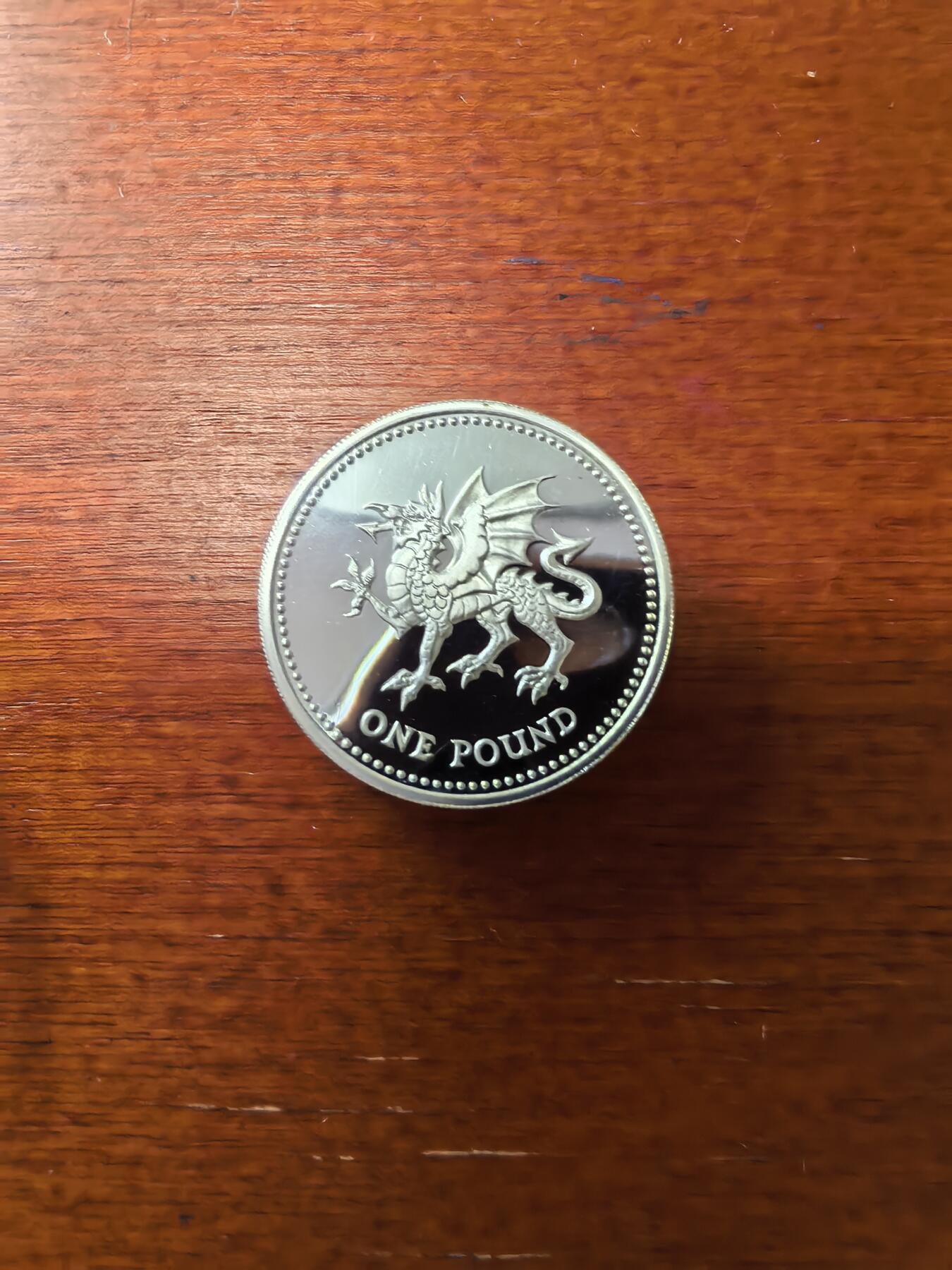 长老汇蛇年精选第二十八场拍卖 1998-2001英国1英镑精制加厚银币4枚，盒证全