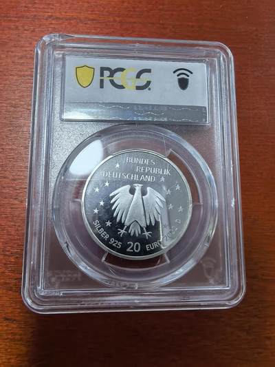 长老汇蛇年精选第二十八场拍卖 2022德国儿童基金会50周年20欧元彩色精制银币，PCGS PR66DCAM，唯一冠军