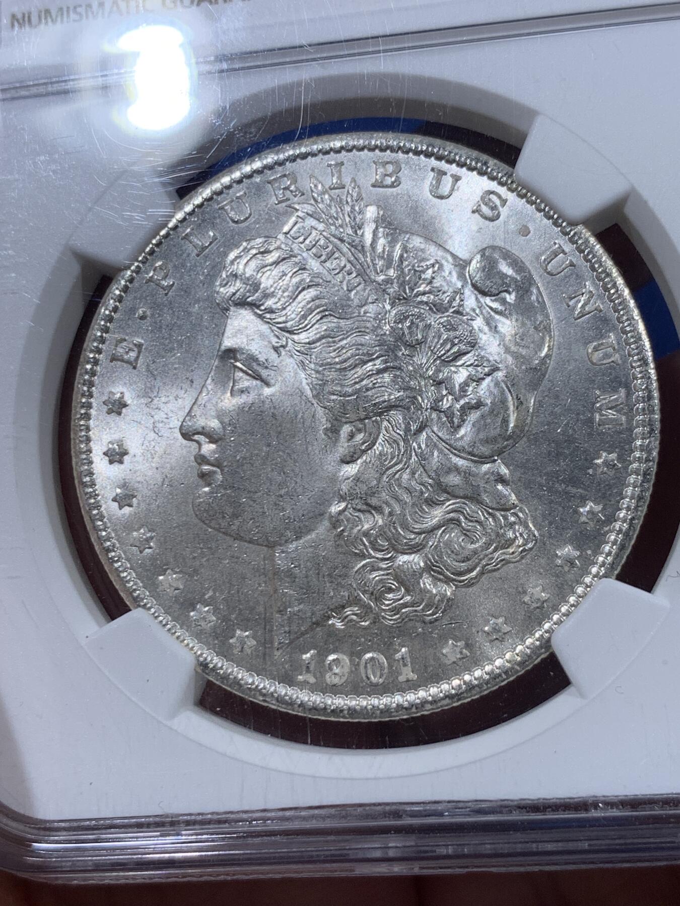 《竞宝斋》第404场 周日，周一，2场连拍 （全场包邮） NGC MS65 美国1901年摩根1美元银币
