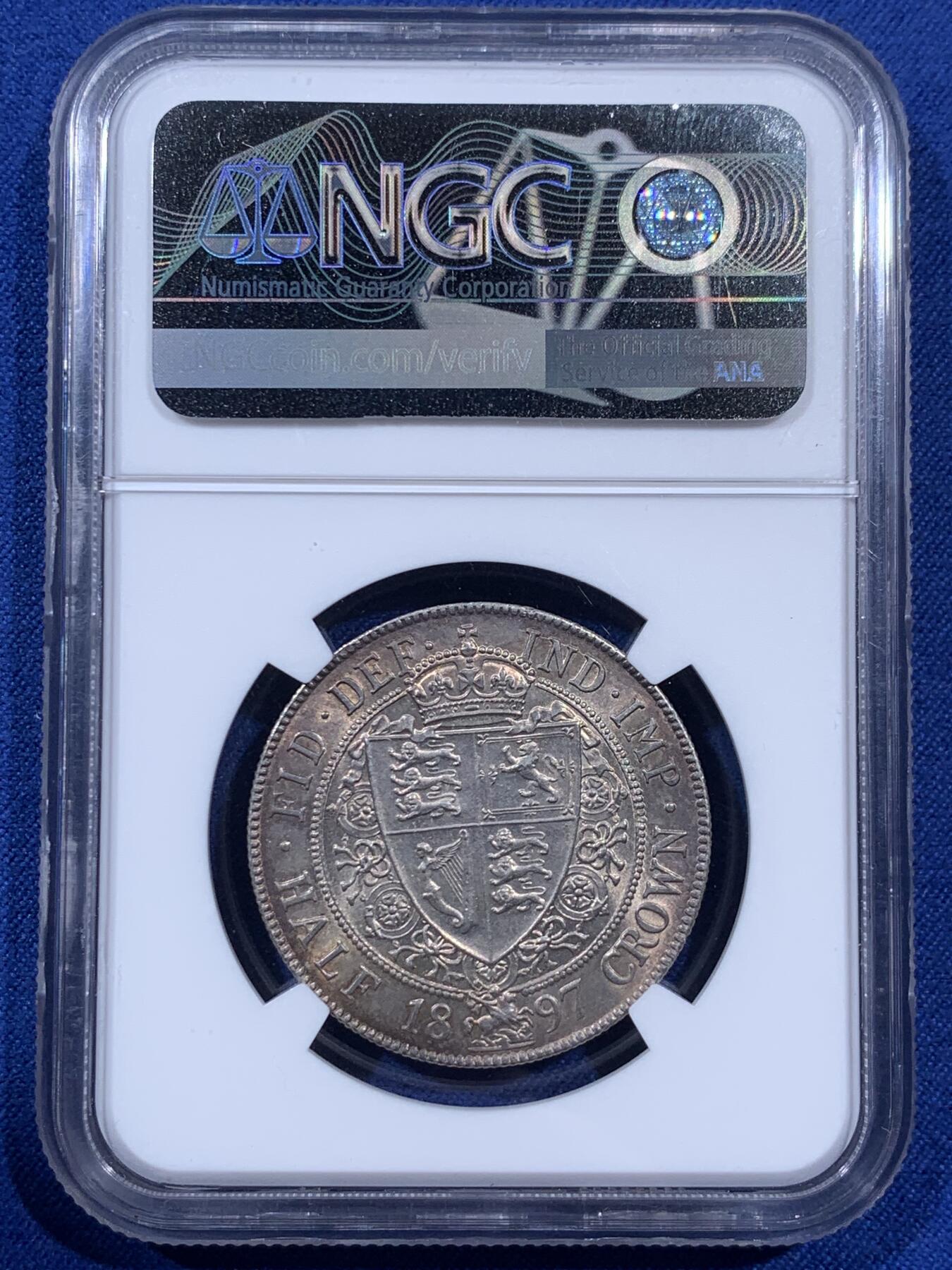 《竞宝斋》第404场 周日，周一，2场连拍 （全场包邮） NGC UNC 英国1897年维多利亚披纱半克朗银币 五彩包浆 细节极好
