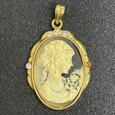 西秦中古拍卖第五十二期 - 海外回流 中古欧洲古典女子头像装饰品配饰 赛露露材质 吊坠