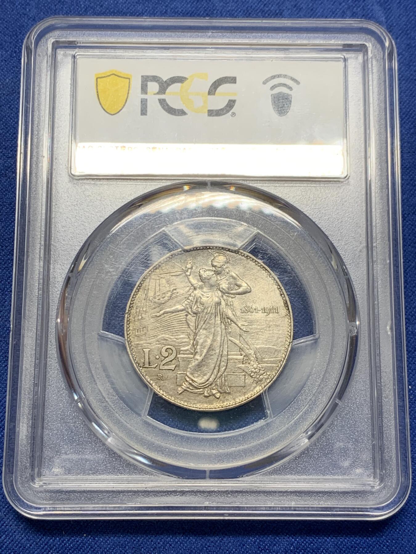 《竞宝斋》第404场 周日，周一，2场连拍 （全场包邮） PCGS AU58 意大利1911年2里拉银币 小托奶好品种 图案漂亮转光也好 略低评