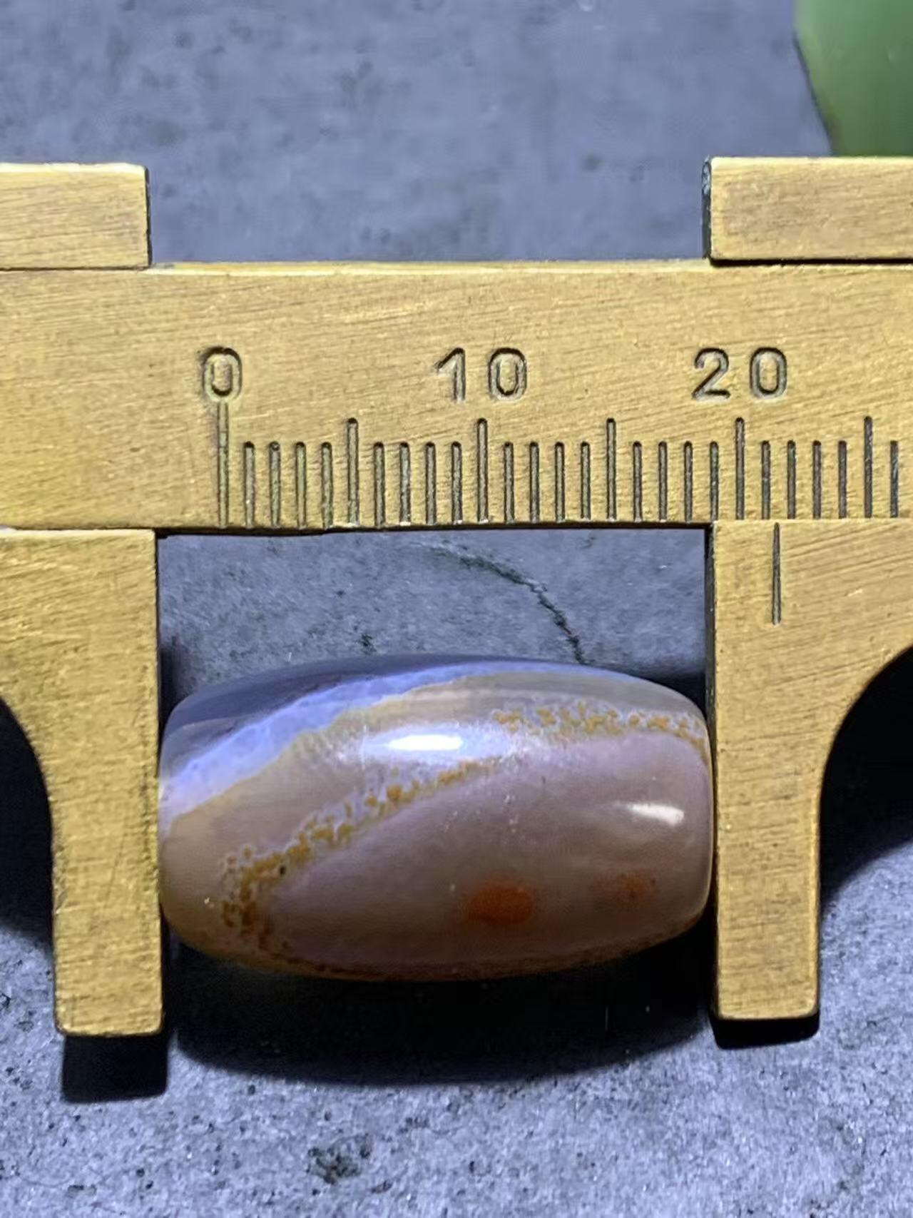 精美天然高玉化朱砂点天眼纹巴西玛瑙随形桶珠一颗