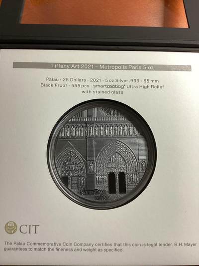长老汇蛇年精选第二十八场拍卖 2021帕劳巴黎圣母院5盎司黑色精制银币，999银，直径65MM，超高浮雕，彩色玻璃镶嵌，蒂凡尼艺术系列，555枚，智能铸币技术