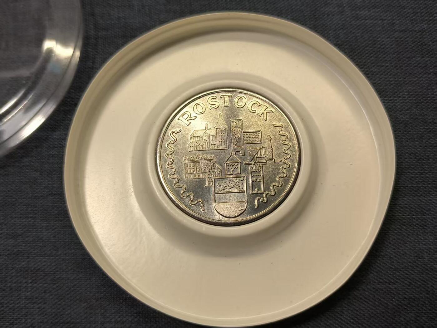 古林万国勋赏☆☆爱藏☆☆精品第二期-分享拍场赚佣金 德国罗斯托克（ROSTOCK ）海王星造船厂纪念章带盒