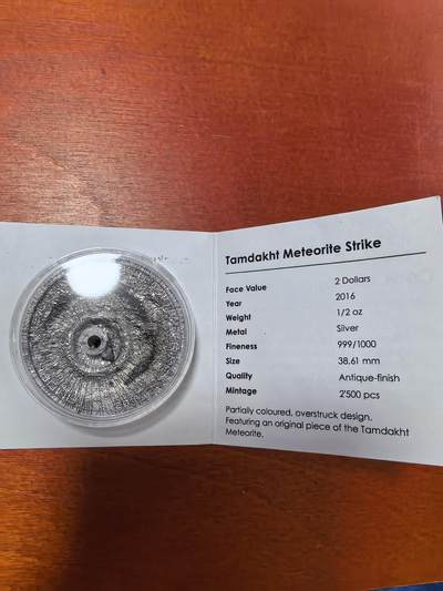 长老汇蛇年精选第二十八场拍卖 2016库克群岛坦达克陨石2元仿古异形银币，2500枚，带证书，市场价650元