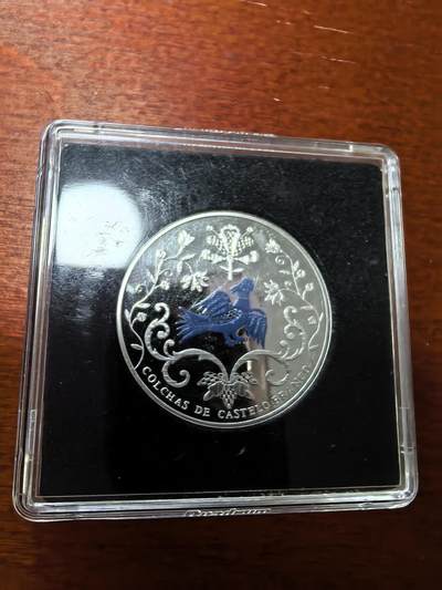 长老汇蛇年精选第二十八场拍卖 2015葡萄牙布兰科城堡床罩2.5欧元局部彩色精制银币，2500枚，网上589欧元