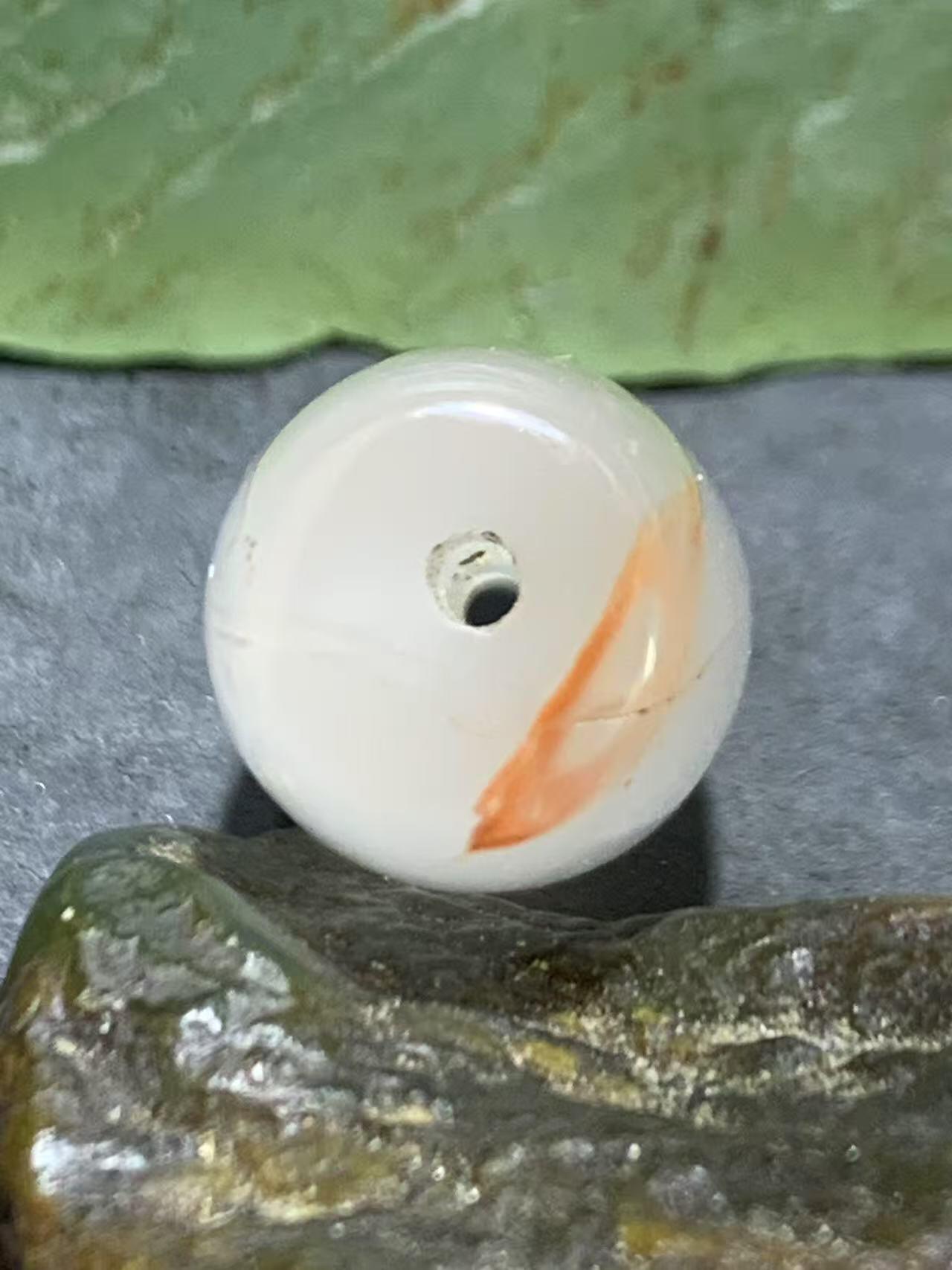 川料南红玛瑙荔枝冻飘红通货桶珠一颗！，