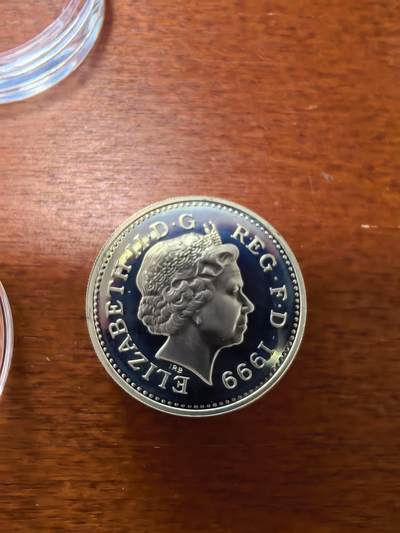 长老汇蛇年精选第二十八场拍卖 1998-2001英国1英镑精制加厚银币4枚，盒证全