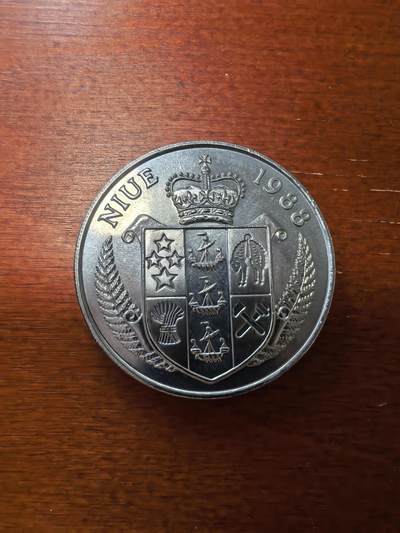 长老汇蛇年精选第二十八场拍卖 1988纽埃肯尼迪遇刺25周年纪念5元镍币，盒证全，伦敦pobjoy造币厂