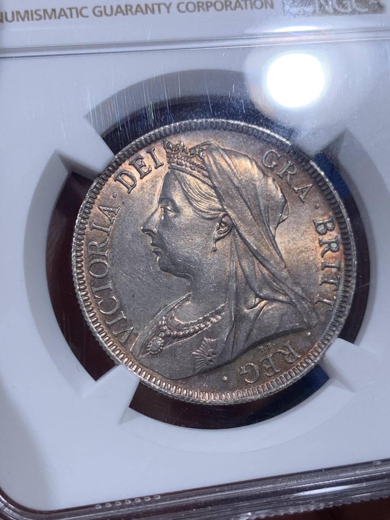 《竞宝斋》第404场 周日，周一，2场连拍 （全场包邮） NGC UNC 英国1897年维多利亚披纱半克朗银币 五彩包浆 细节极好