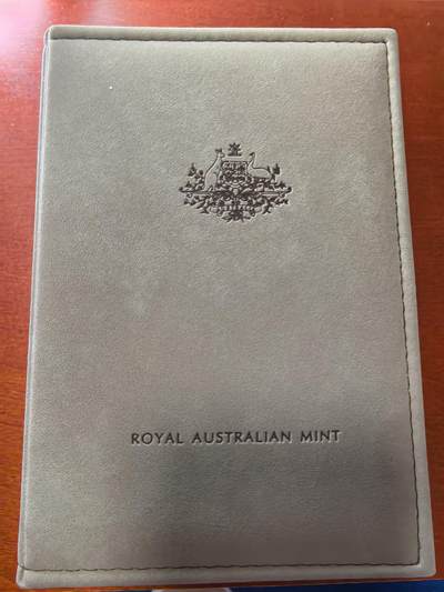 长老汇蛇年精选第二十八场拍卖 1991澳大利亚8枚套精制币，盒证全，克书150美金