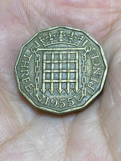 2025年第六十九场(总第九十五场）外国好品散币(免佣金) - 英国🇬🇧1955年3便士(伊丽莎白二世青年桂冠第二版)