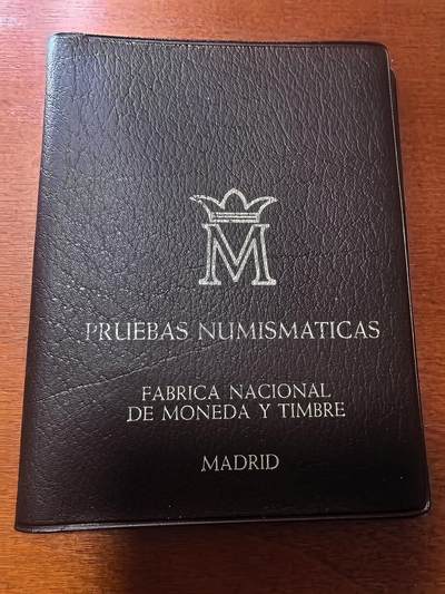 长老汇蛇年精选第二十八场拍卖 1975西班牙弗朗哥精制币7枚卡装