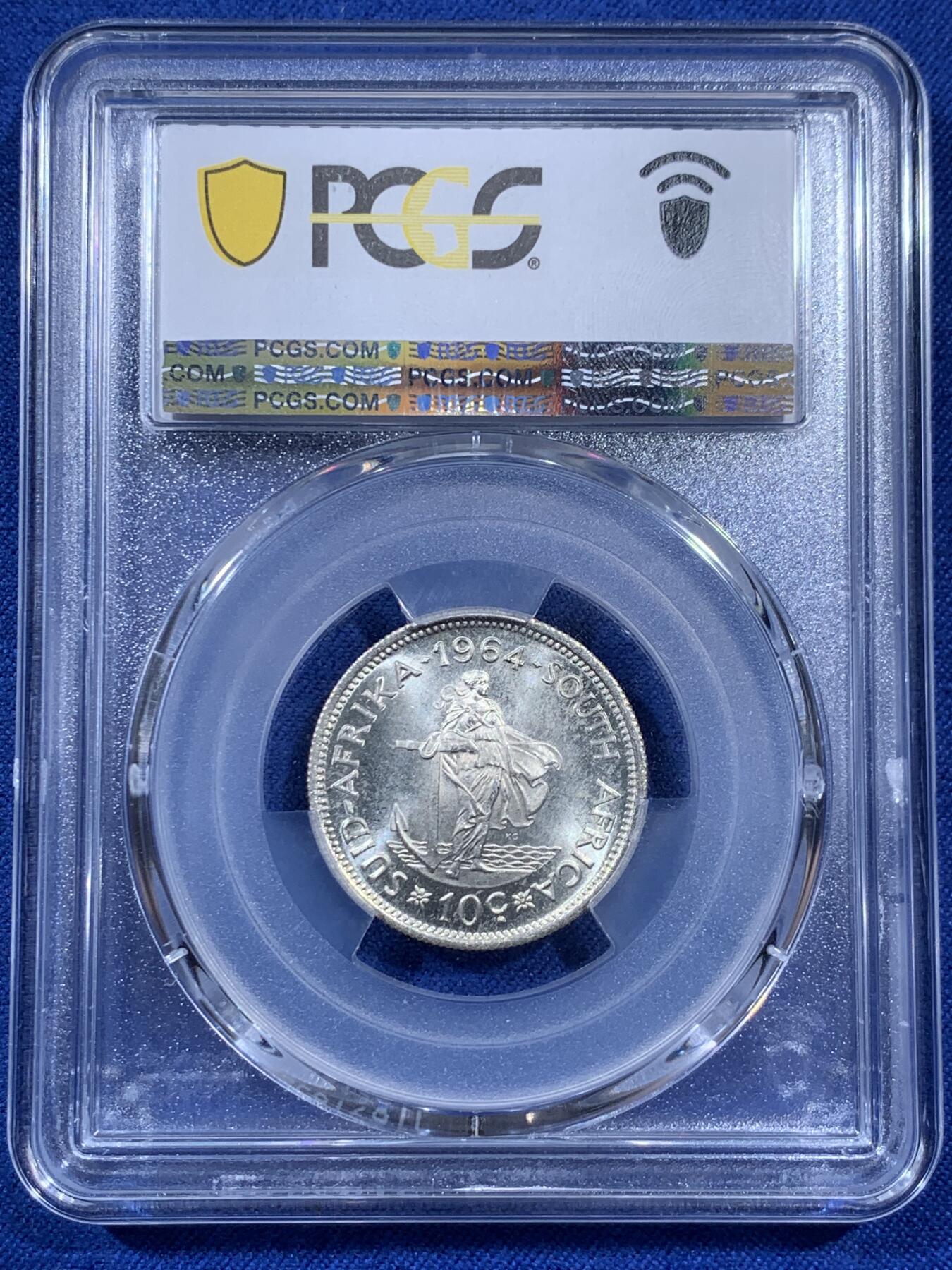 《竞宝斋》第404场 周日，周一，2场连拍 （全场包邮） PCGS MS65 南非1964年10分 卷拆品 两面爆光 细节极为清晰 人物栩栩如生