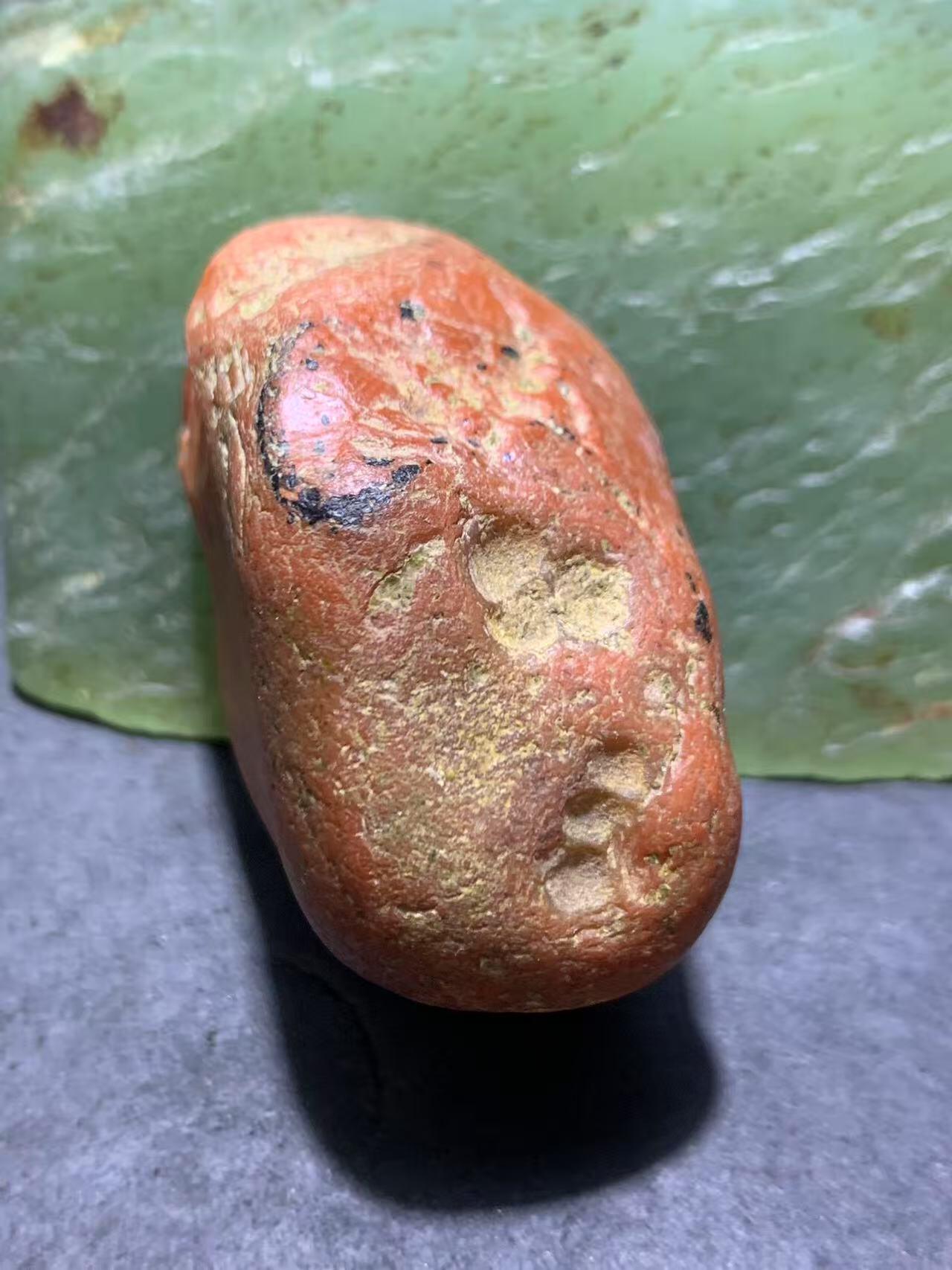 精美红皮柿子红开窗料南红玛瑙原石一颗