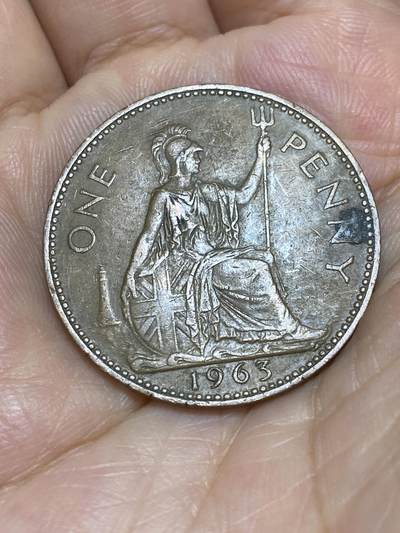 2025年第六十九场(总第九十五场）外国好品散币(免佣金) - 英国🇬🇧1963年1便士(伊丽莎白二世青年桂冠第二版)