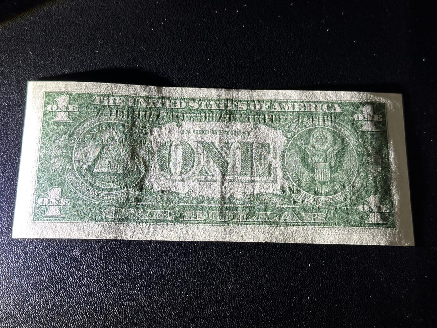 《外钞收藏家》第五百五十期（本期精选优质评级和丰富的裸币套币）（长期征集拍品、欢迎藏友们联系送拍合作）