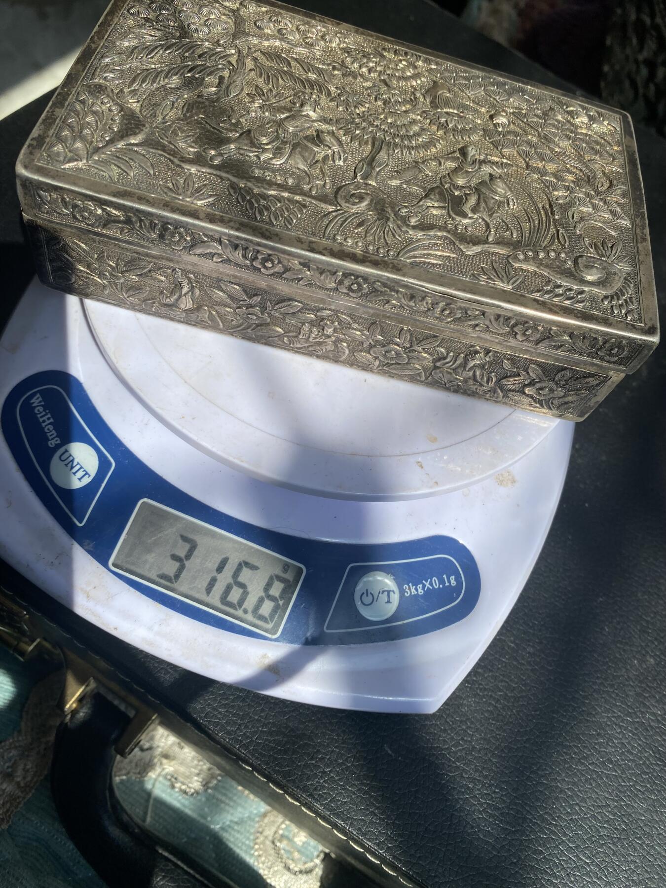 晚清十三行老银盒