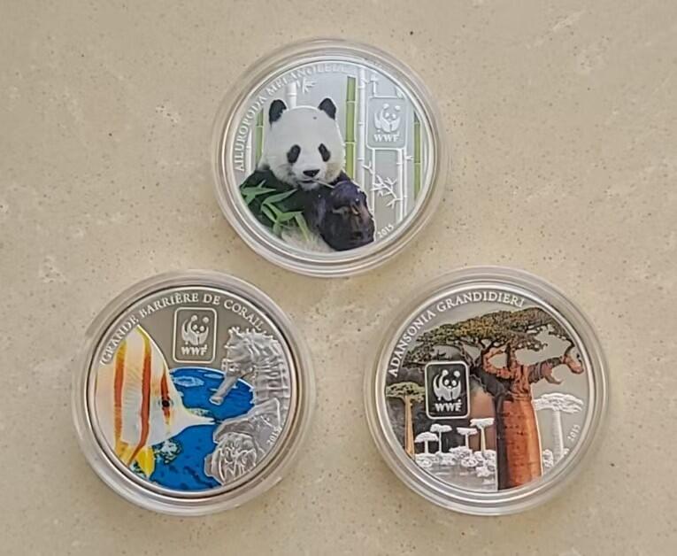 ❤️【币观天下】❤️ 第318期钱币拍卖- 2025.7.25周五晚上6点半场-长期征集拍品 中非2015年WWF动物世界镀银纪念币三枚