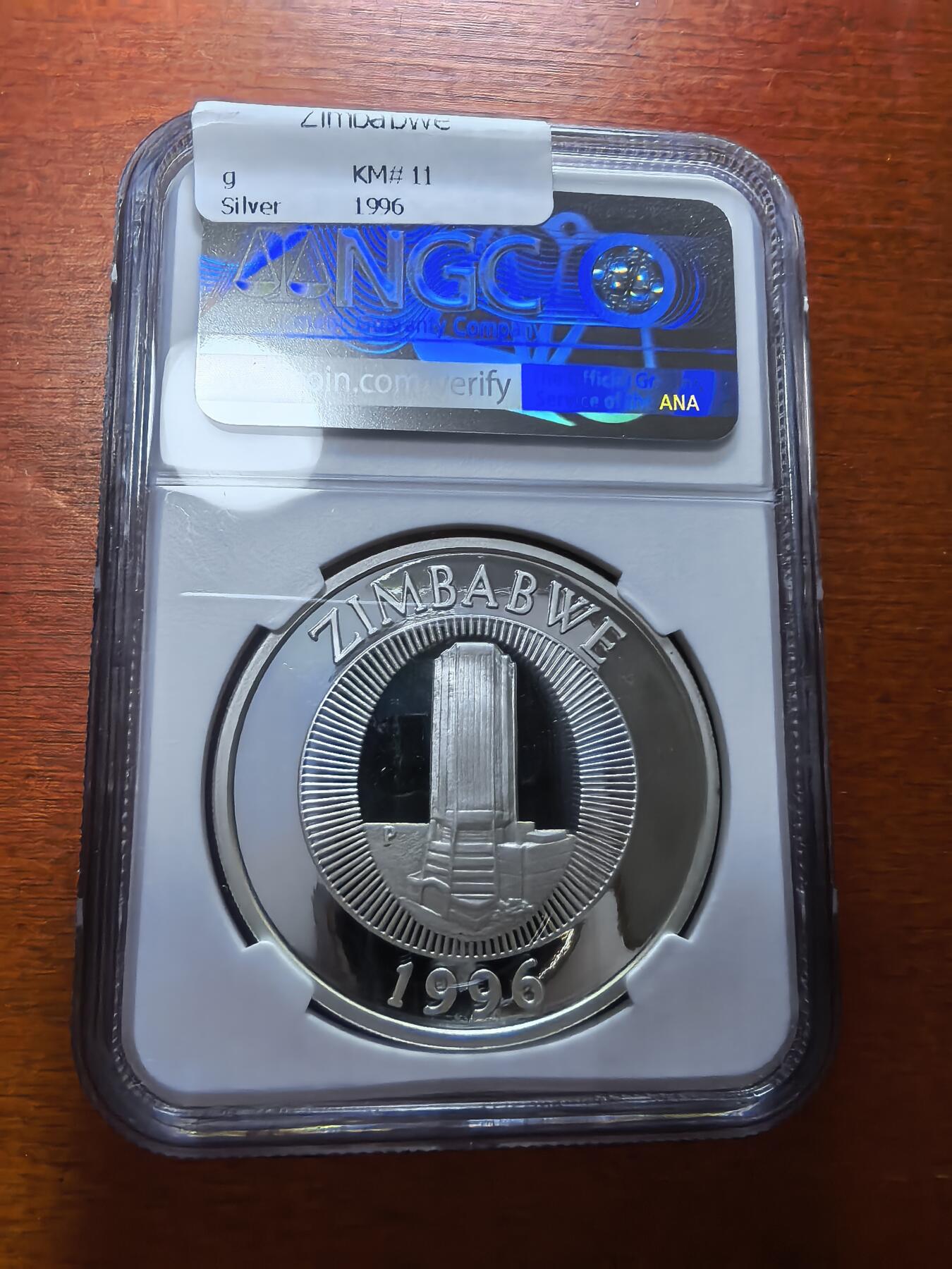 长老汇蛇年精选第二十九场拍卖 1996 津巴布韦犀牛10元精制银币，NGC PF70UC，唯一冠军