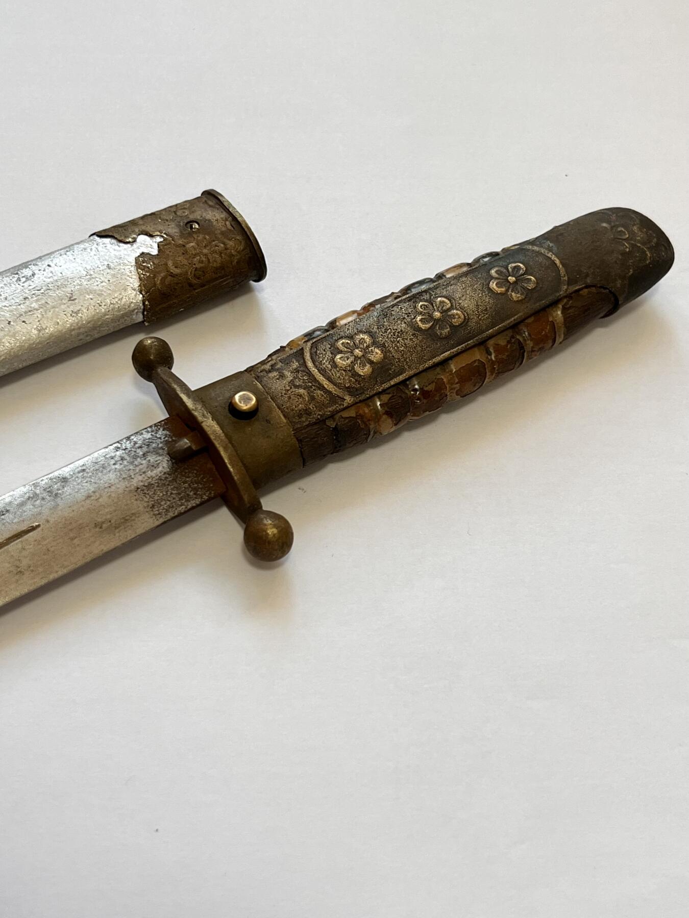 RimeNova韵星2025军品类夏季拍卖会-- RimeNova 2025 Summer Militaria Sale 陆军少将（军需监）冯一中旧藏，抗战中正剑（梅花剑）