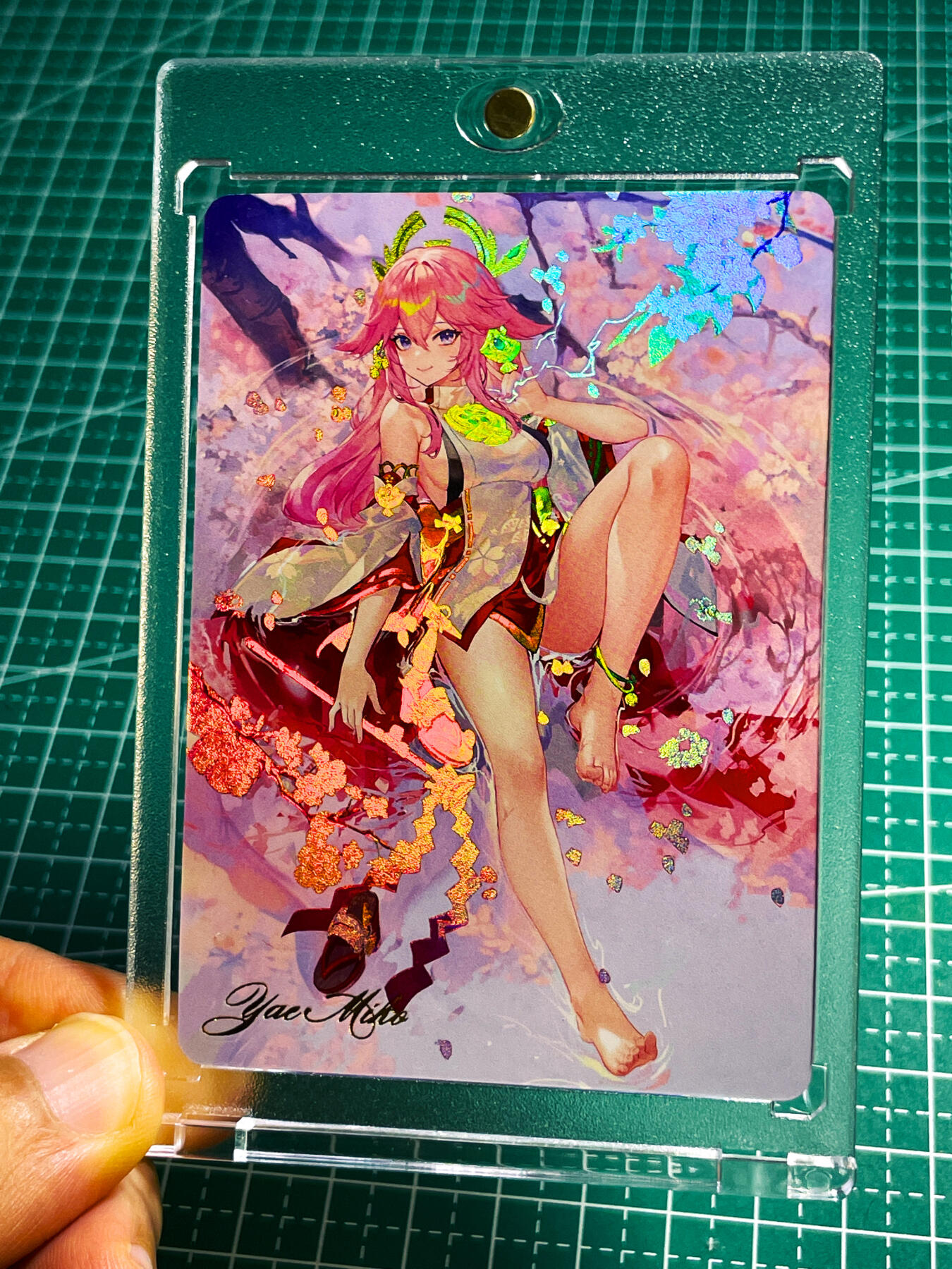 显眼宝24期 个人精选 【带卡砖】驴歪歪卡牌 原神 八重神子 落花版 1张 晚霞折光闪  工艺体验    63*88