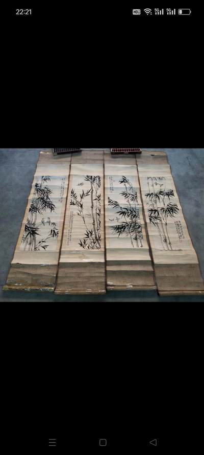 泉城著名书法家王世堂手绘墨竹飞鸟四条屏，画工精美，品相完整如图，保真保老保手绘，单张尺寸1.61/0.38米。 泉城著名书法家王世堂手绘墨竹飞鸟四条屏，画工精美，品相完整如图，保真保老保手绘，单张尺寸1.61/0.38米。