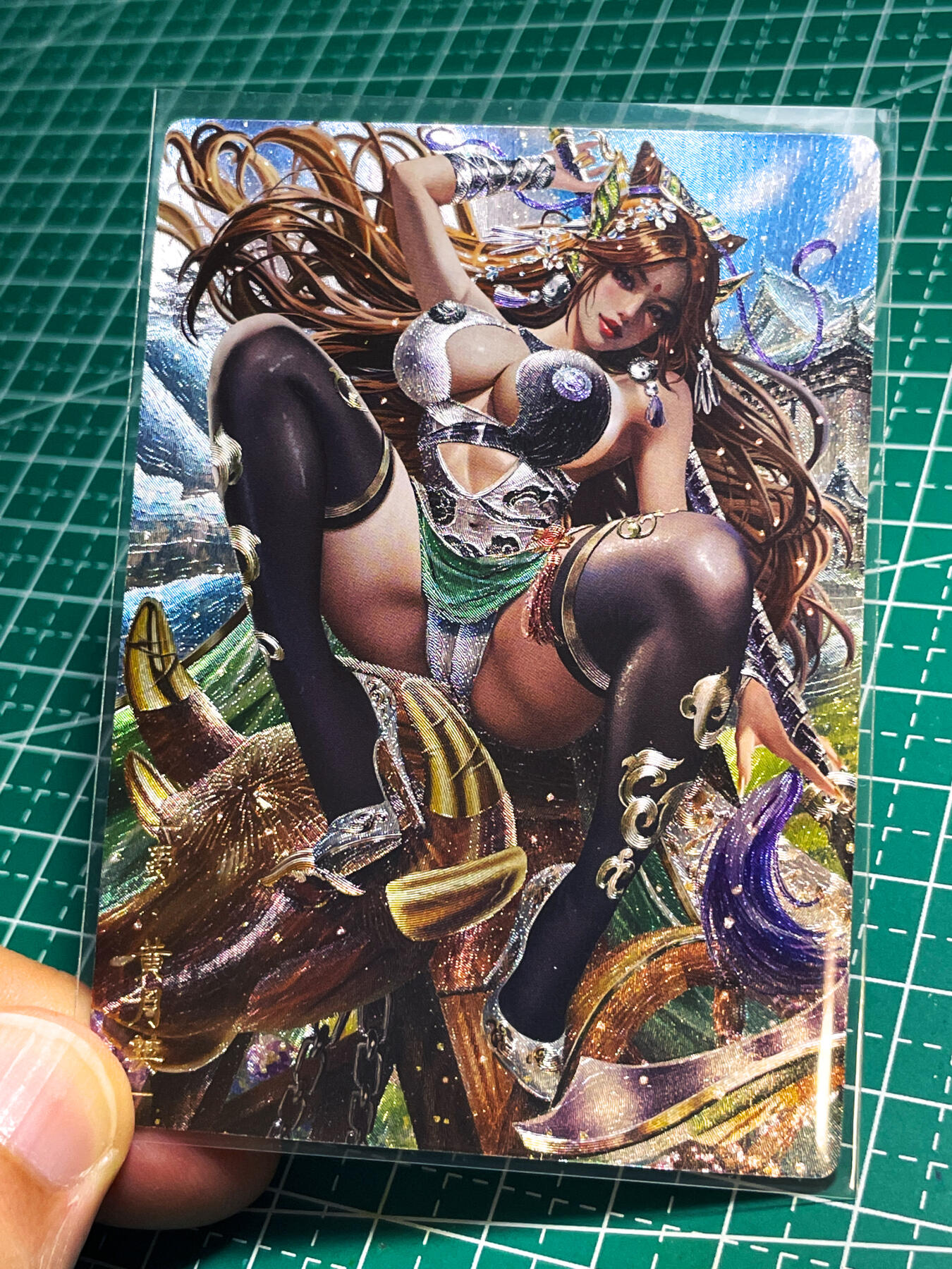 显眼宝24期 个人精选 卡玩帕克 三国姬 散配 一张   蜀 黄月英  眉心一点红 粗闪工艺 63*88