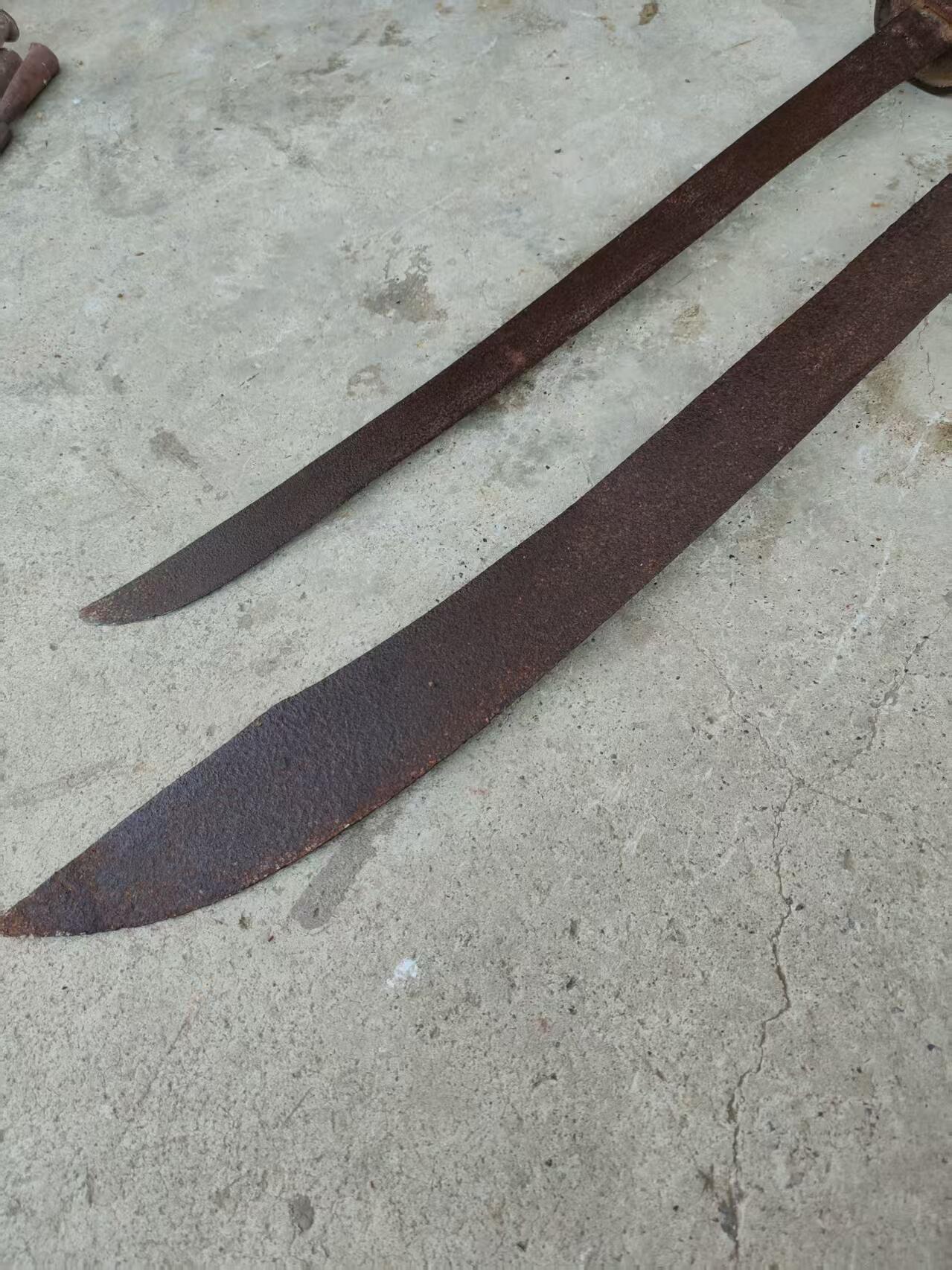 清代，铁档老刀，两个，