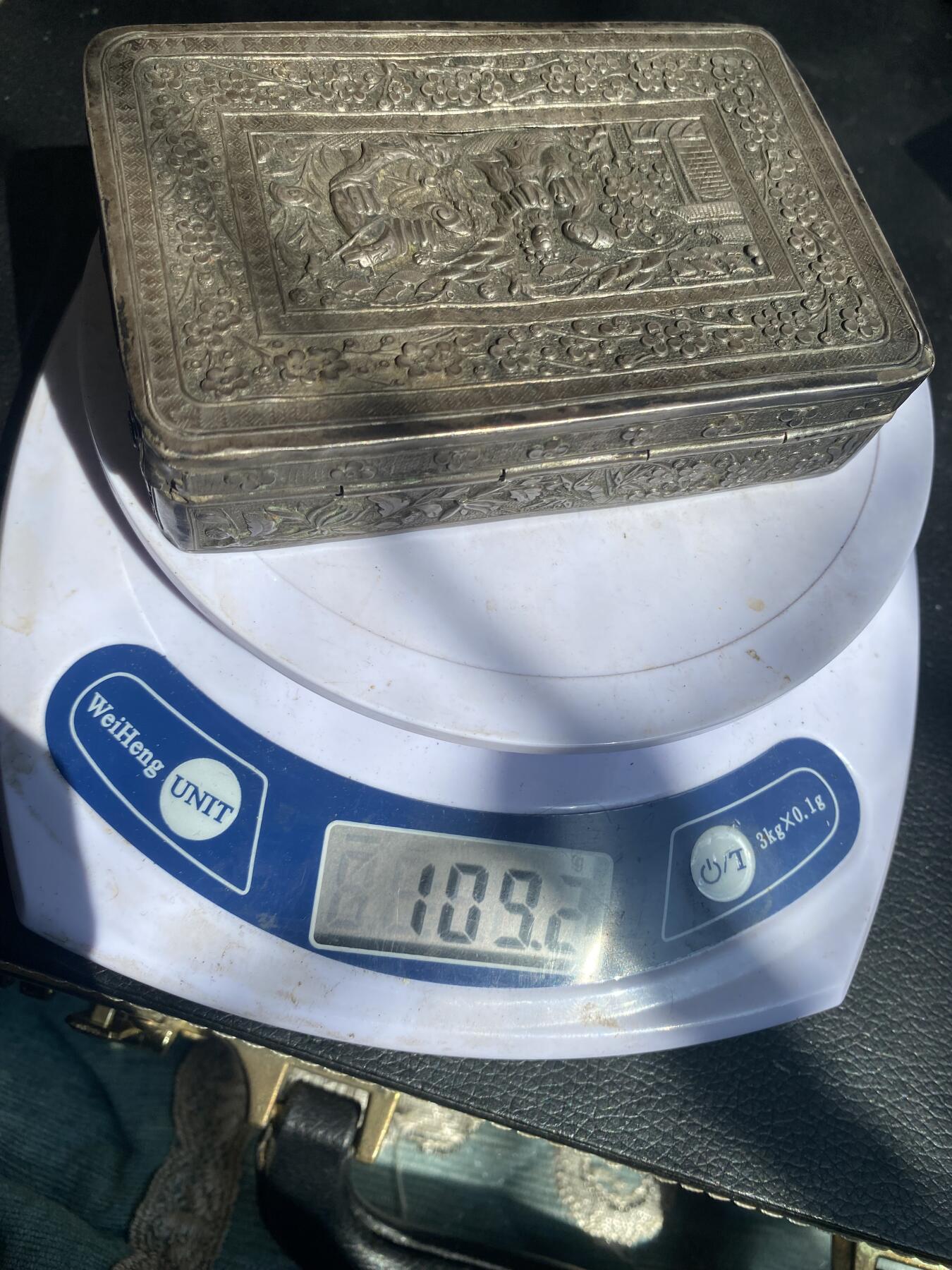 晚清十三行老银盒