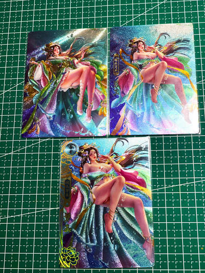 显眼宝24期 个人精选 - 卡玩帕克 百花谱  碧玉 一套三张 东靖晨作品 小家碧玉的碧玉  粗闪工艺 63*88