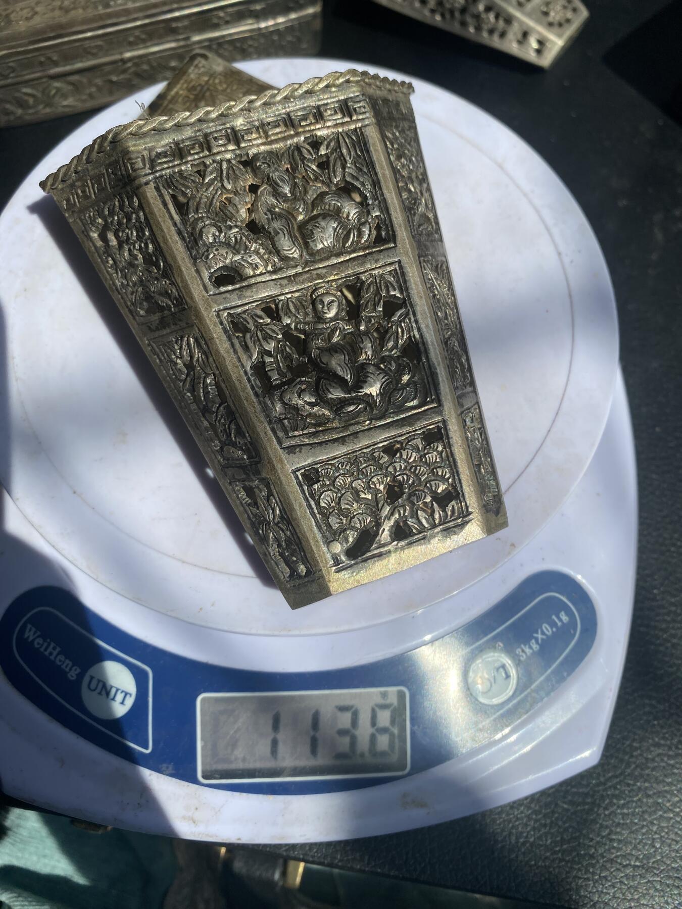 晚清十三行老银盒