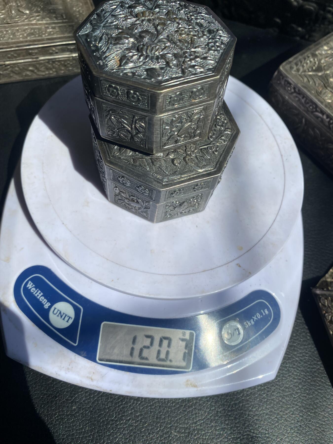 晚清十三行老银盒