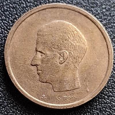泉币菌-第61场-各国老币铜币场 -  比利时1982年20法郎 博杜安一世国王 荷兰版 镍青铜币 25.53mm