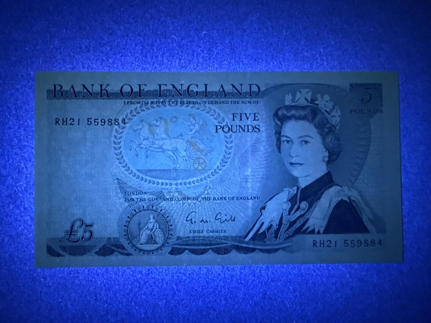 《艾美收藏》第206期-7.27周日外币百拍 英格兰5镑 UNC D序列 G.M.Gill签名