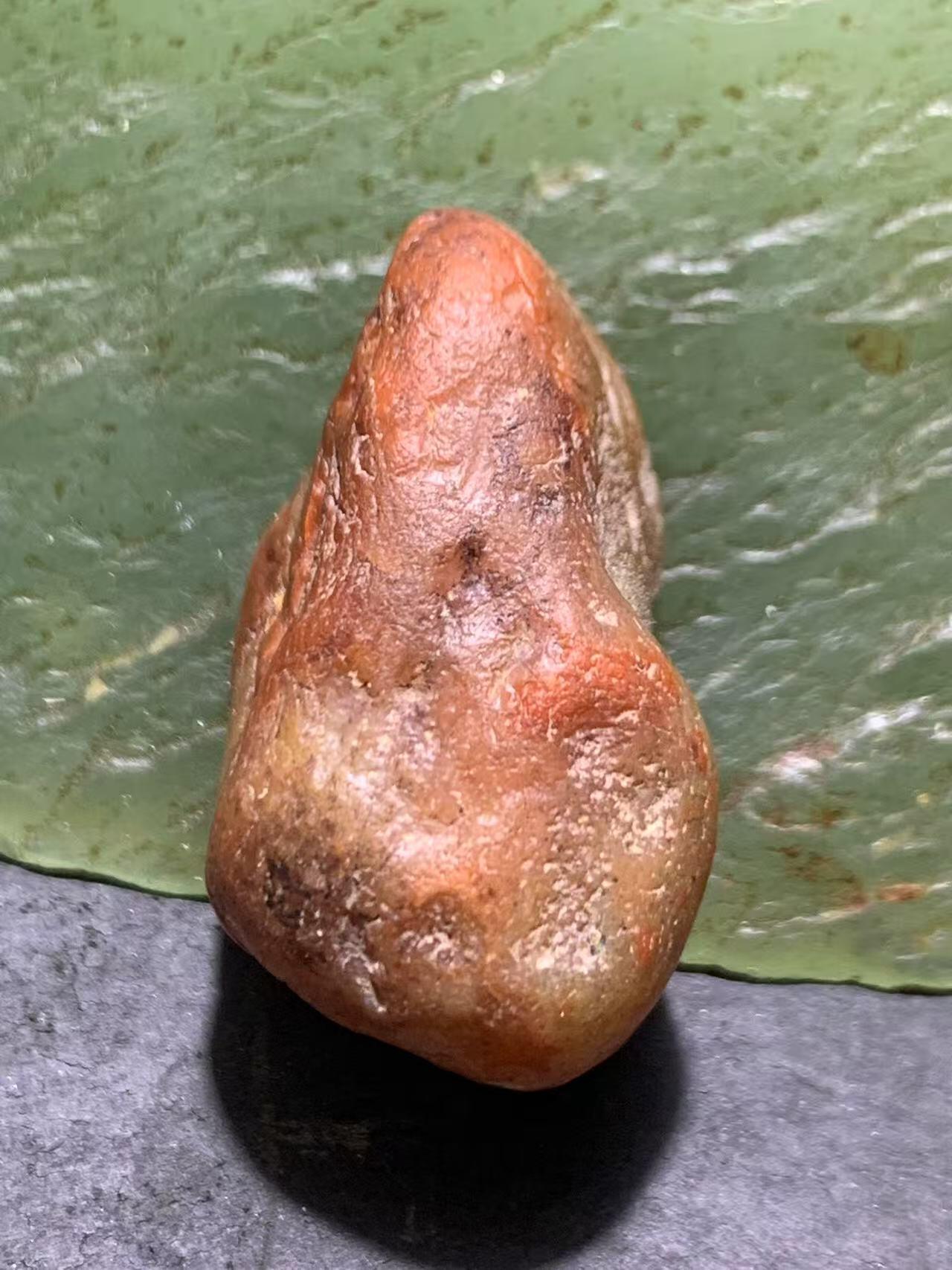 精美原皮荔枝冻飘红开窗料南红玛瑙原石一颗