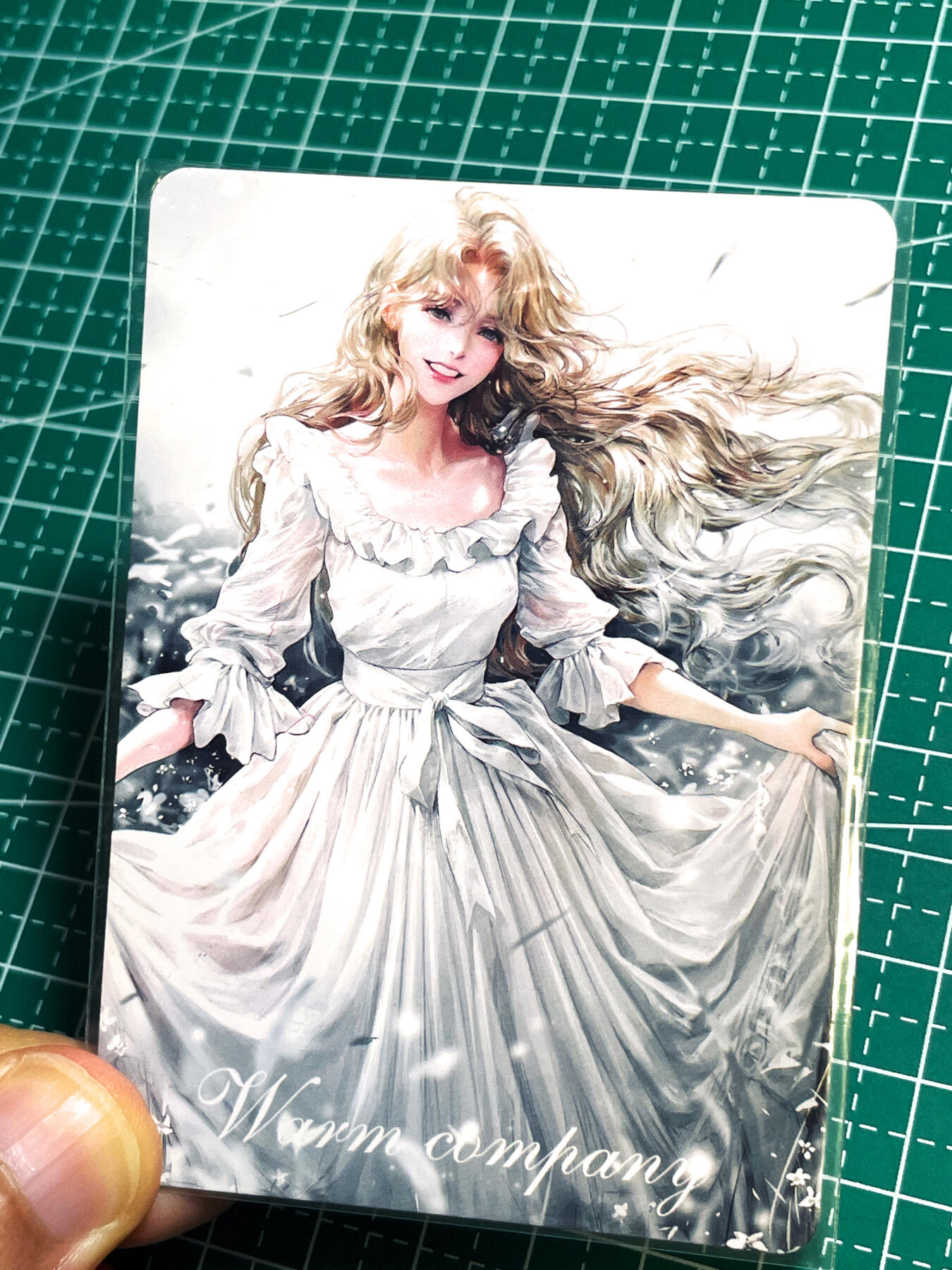 显眼宝24期 个人精选 墨卡文创   满赠系列   油画少女  1张  折光彩闪工艺   大卡尺寸63*88