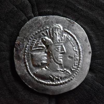 【良泉】【直播场】第三十五期，172组 银器、银饰、西方古代钱币专场，8月7日晚19.30点开拍！ - 【未流通极美品】【宽胚 喀布尔造币厂版】公元309-379年【波斯帝国】萨珊王朝，沙普尔二世，一德拉克马银币，3.92克