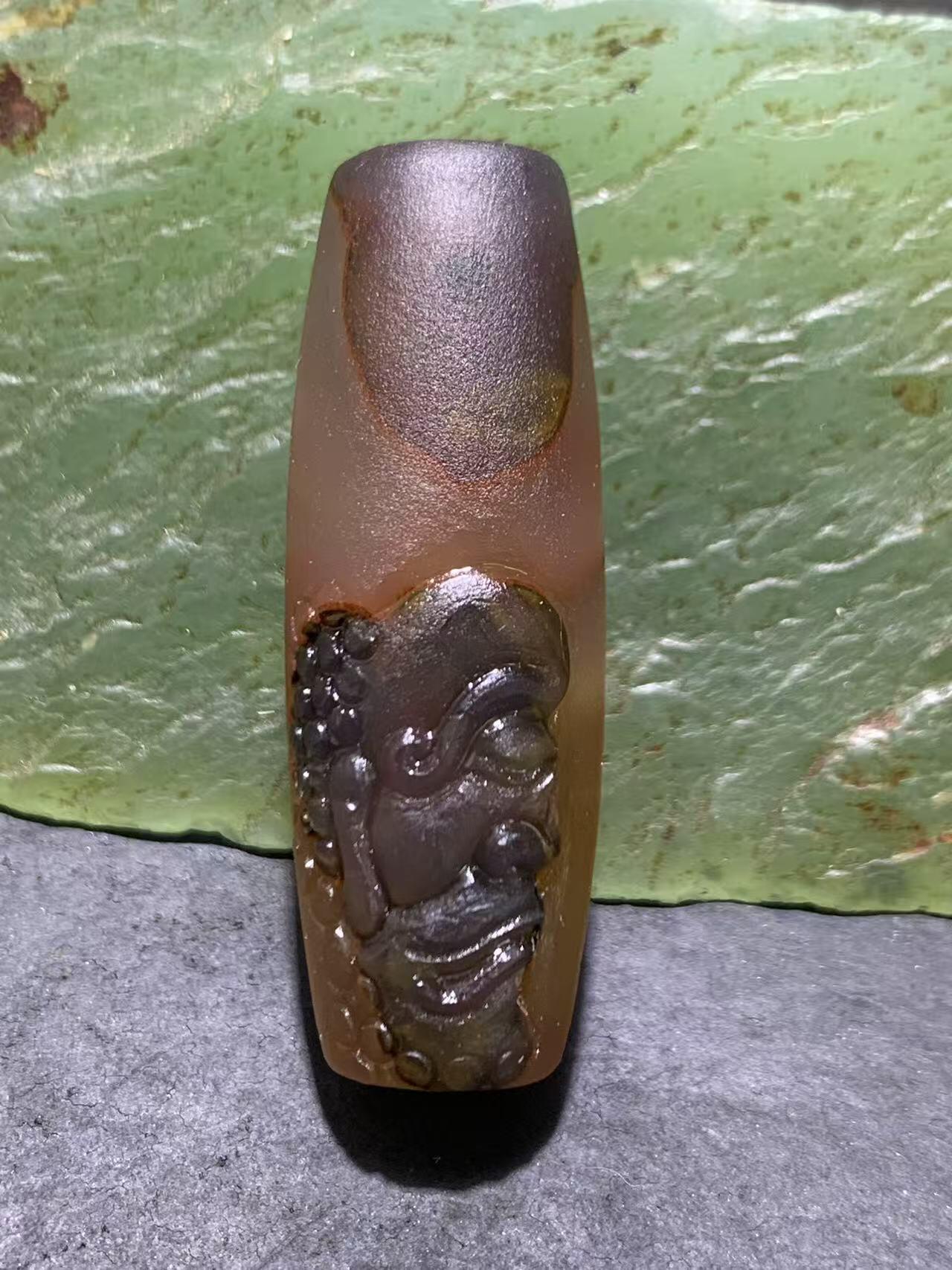 精美亚光高玉化巴西玛瑙手工俏色巧雕达摩桶珠一个！