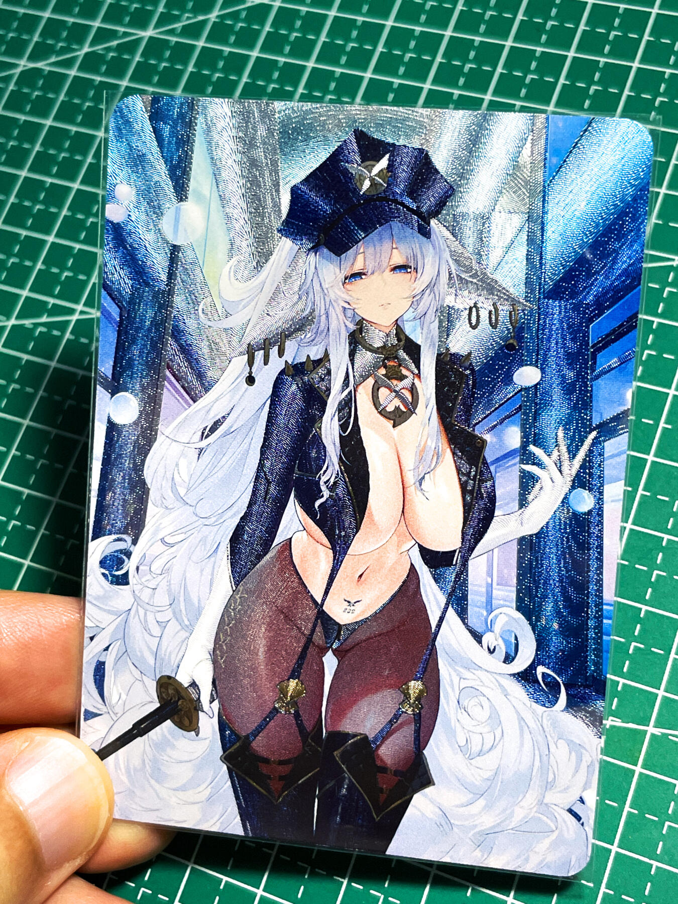 显眼宝24期 个人精选 五月卡牌   碧蓝美女线描系列    1张   粗闪精扣工艺   大卡尺寸63*88 8号