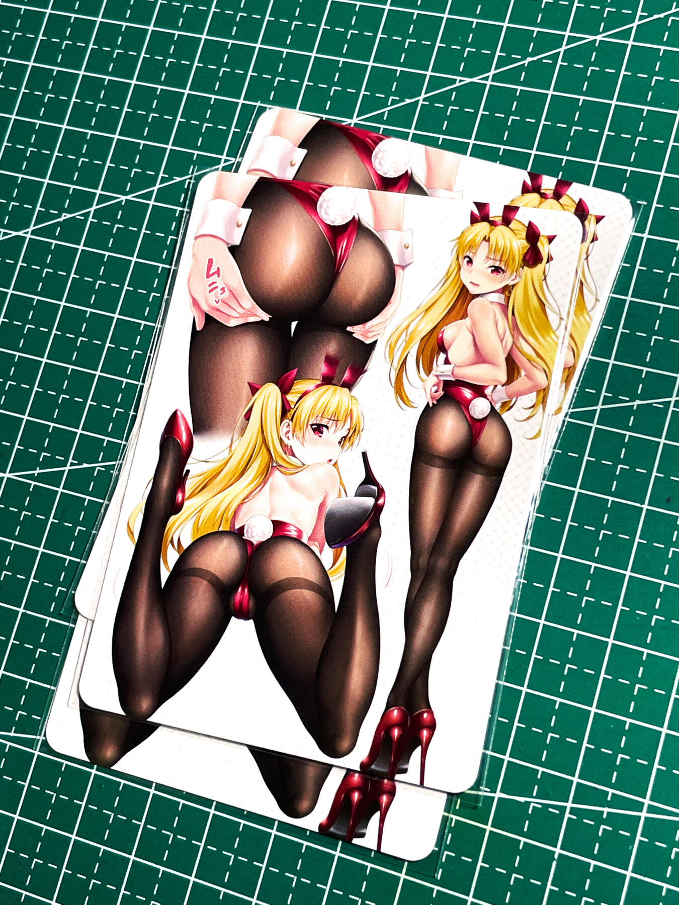 显眼宝24期 个人精选 墨卡文创   小学妹系列   小学妹 3张  折光彩闪工艺   大卡尺寸63*88