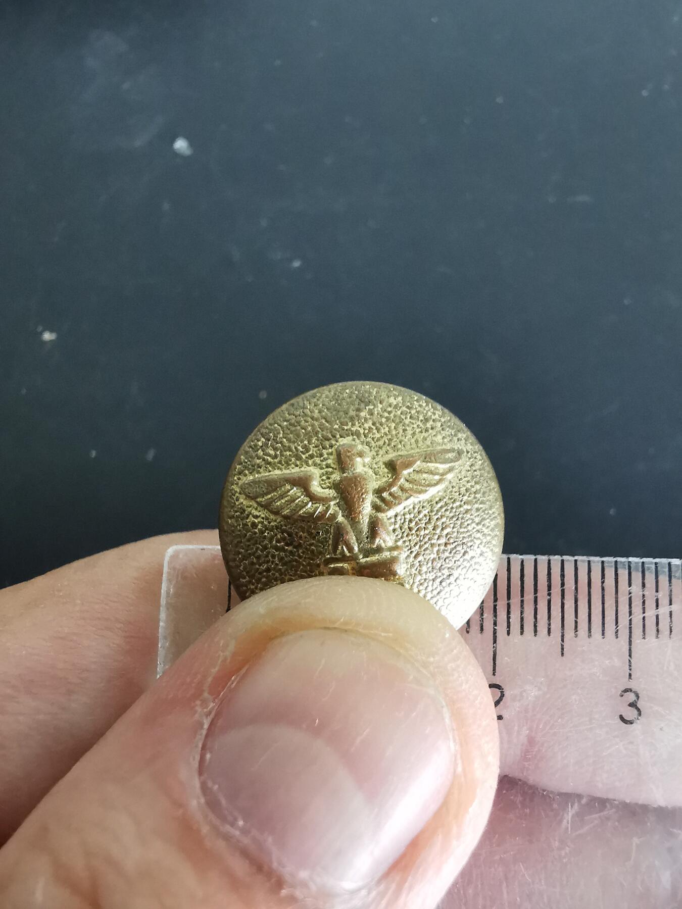 老王徽章第137期 德三NSDAP制服纽扣    直径21mm